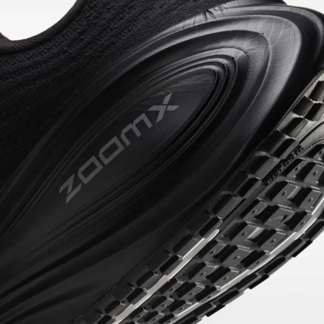 Vomero Plus Black